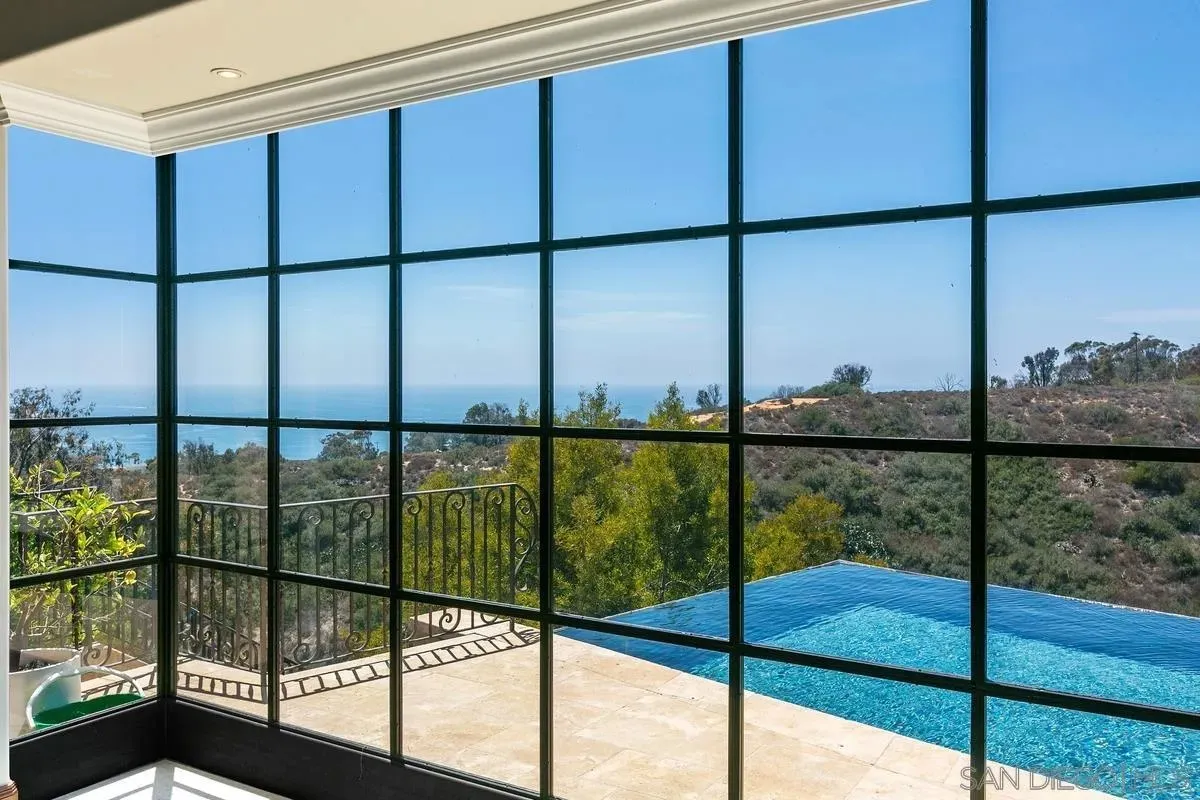 La Jolla, California 92037, United States, 3 Bedrooms Bedrooms, ,5 BathroomsBathrooms,Residential,Active,219857