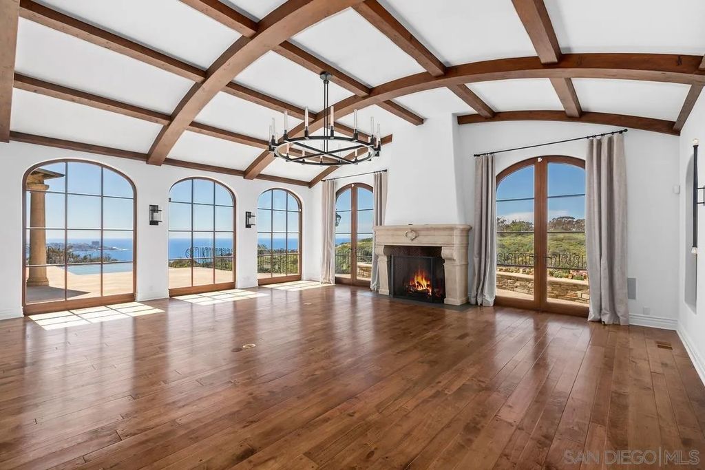 Photo of 2734 Bordeaux Ave, La Jolla, CA 92037 (MLS # 250040425)