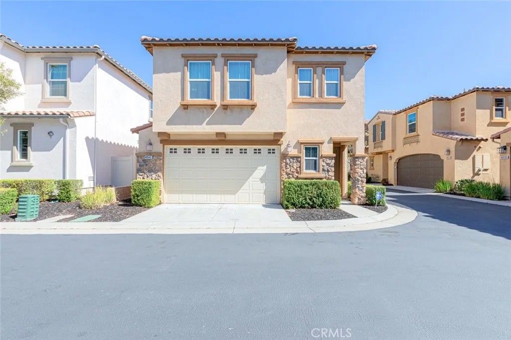 Photo of 40542 Calla Lilly St, Murrieta, CA 92563 (MLS # SW26050880)