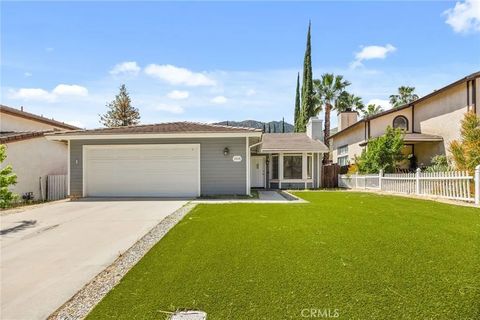 Photo of 15120 Tiller Ln, Lake Elsinore, CA 92530 (MLS # TR26083318)
