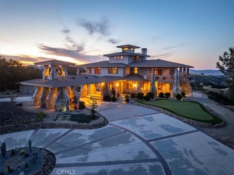 Photo of 76346 Bryson Hesperia Road, Bradley, CA 93426 (MLS # NS26038191)