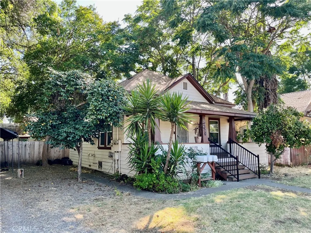 1326 Mulberry