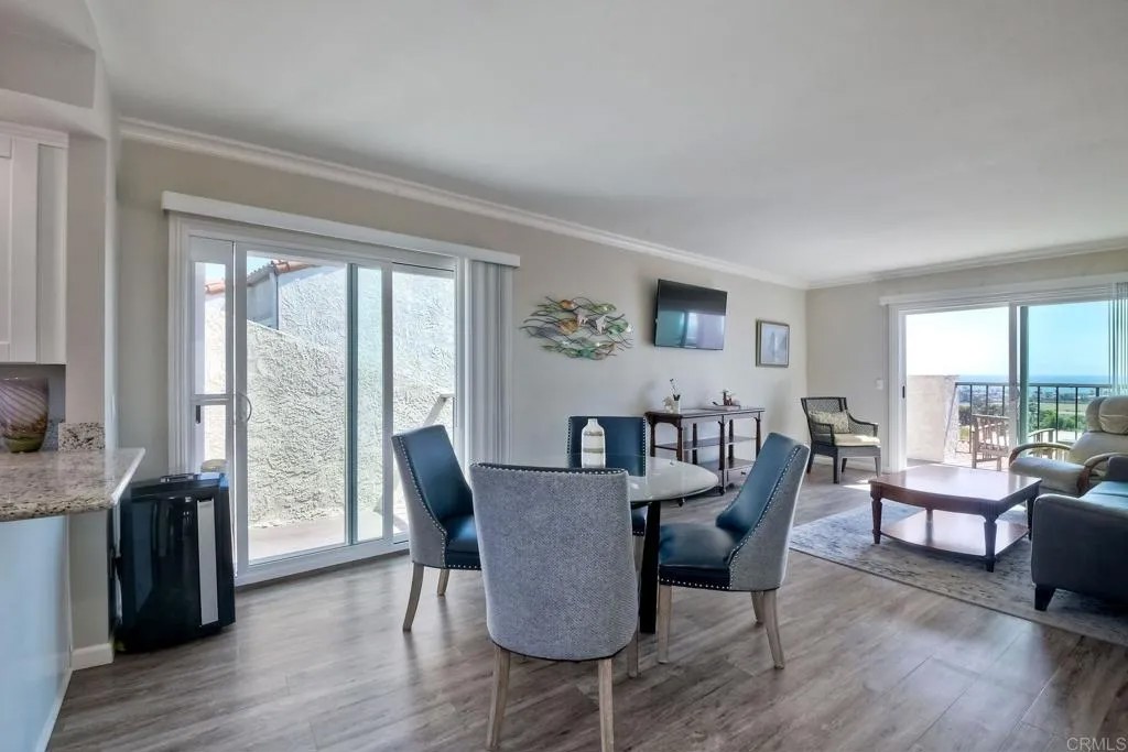6677 Paseo Del Norte B