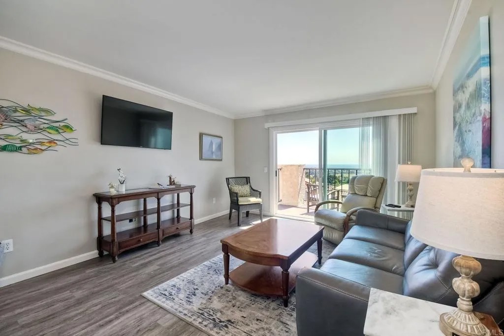 6677 Paseo Del Norte B