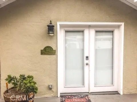 Photo of 214 Walnut Avenue, Huntington Beach, CA 92648 (MLS # PW23149023)