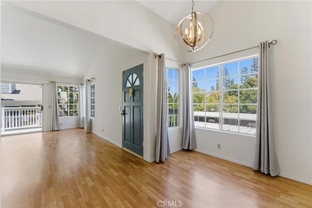 1326 W Park Western 206