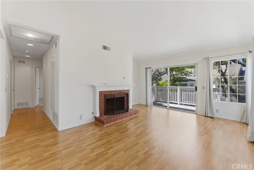 1326 W Park Western 206