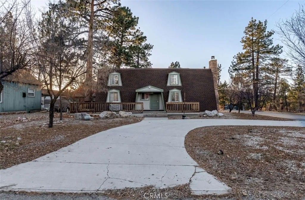 Photo of 508 Waynoka Lane, Big Bear Lake, CA 92315 (MLS # IV26018014)
