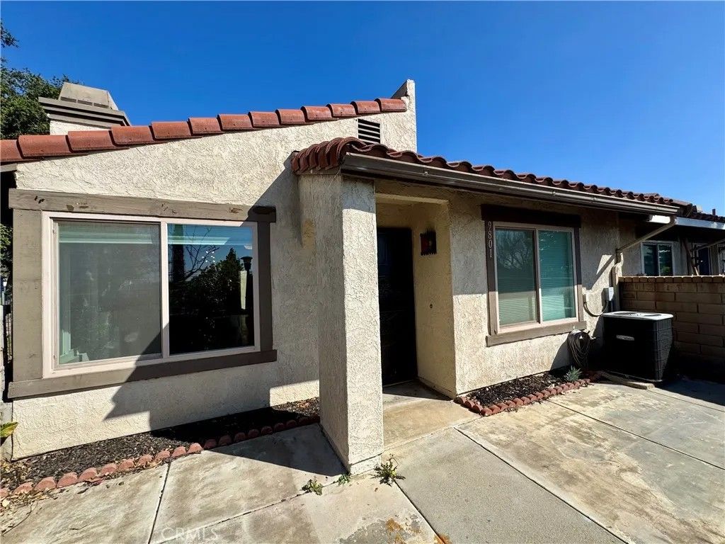 Photo of 9801 Allesandro Court, Rancho Cucamonga, CA 91730 (MLS # CV26053856)