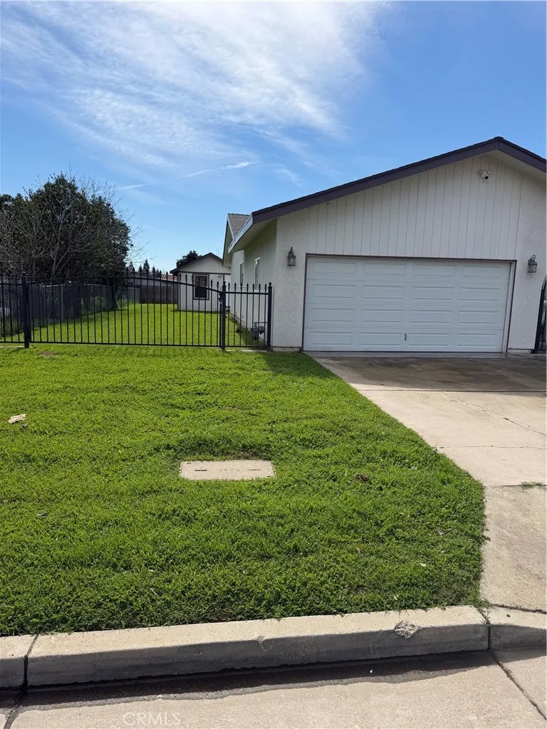 1056 E Alexander