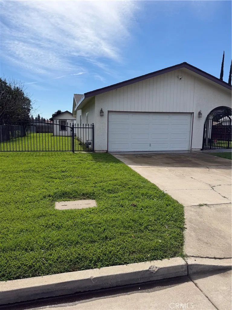 1056 E Alexander