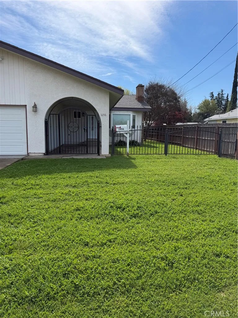 1056 E Alexander