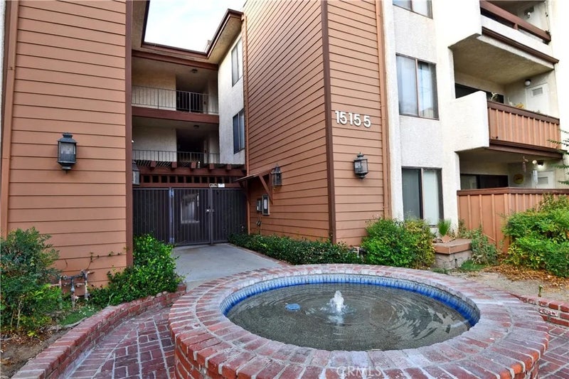 15155 Sherman Way 37