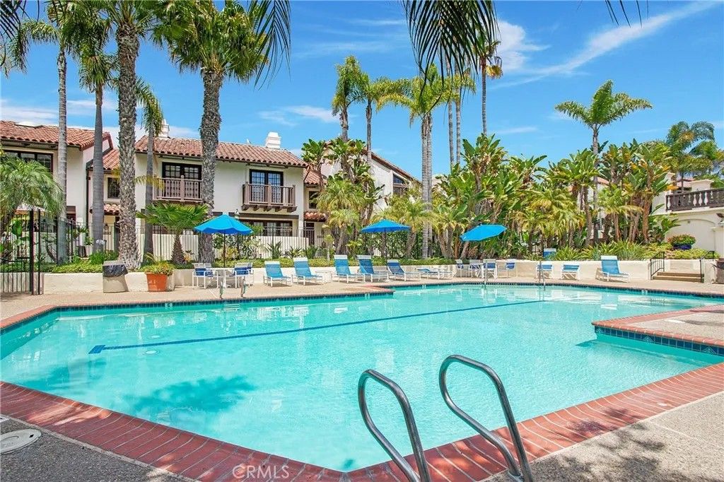 Photo of 8608 Villa La Jolla Drive #5, La Jolla, CA 92037 (MLS # OC25270338)