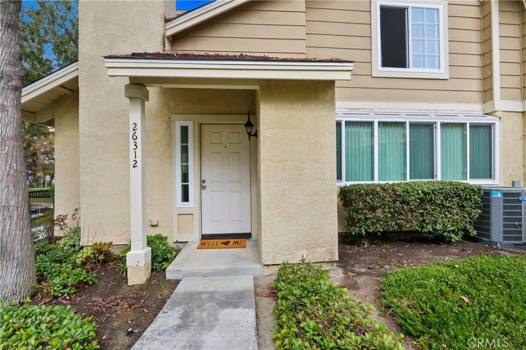 26312 Loch Glen 76