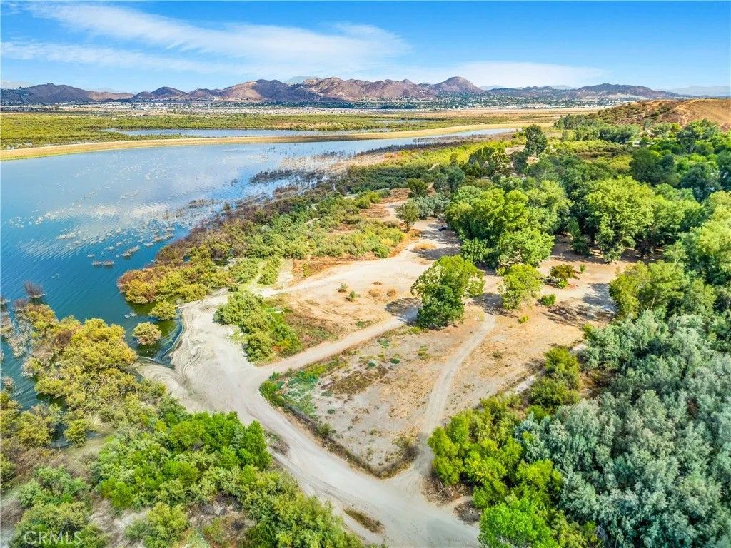 Photo of 0 Grand, Lake Elsinore, CA 92530 (MLS # IV25245473)