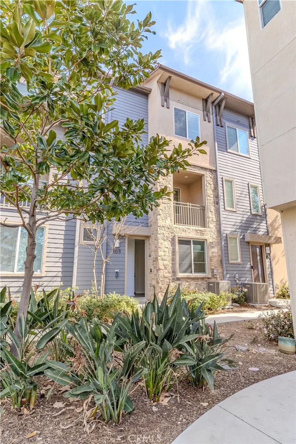 Photo of 646 Savi #103, Corona, CA 92878 (MLS # OC26058965)