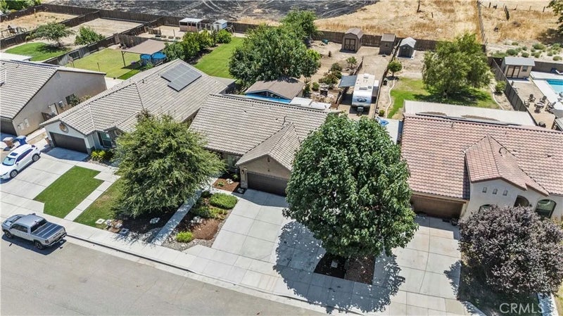 6303 Hathaway