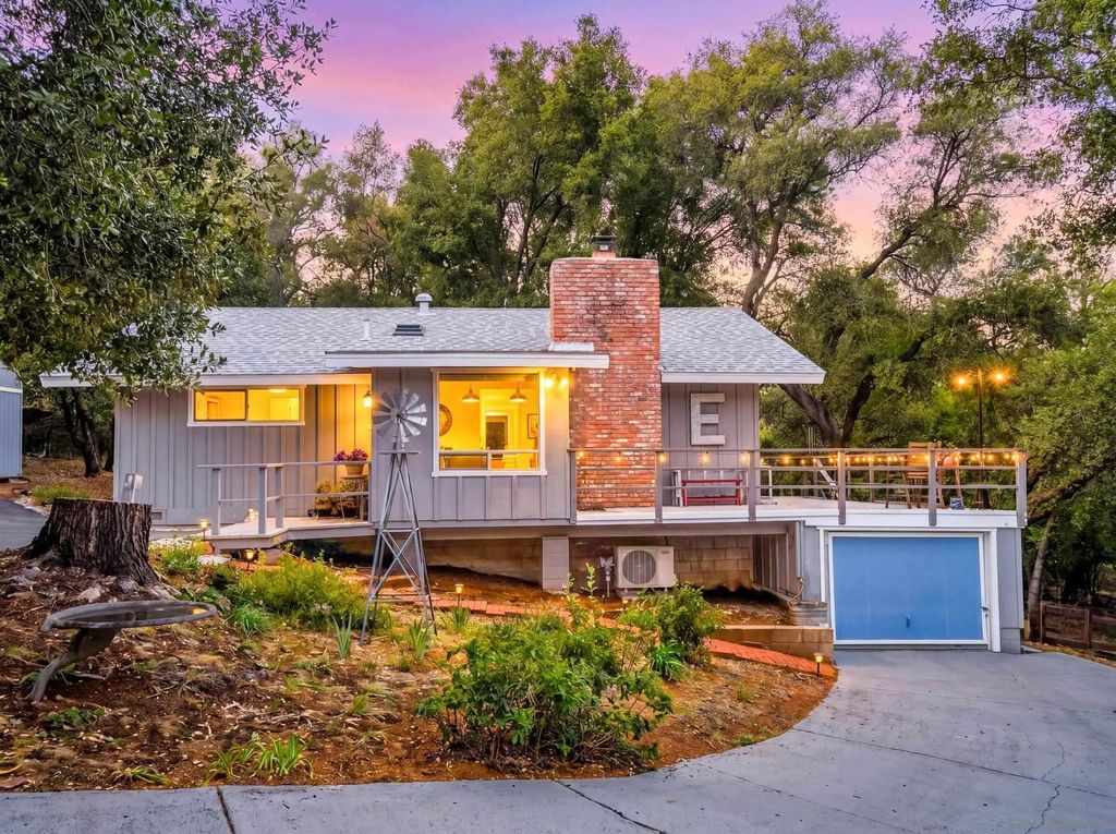 Photo of 3076 Pera Alta Dr, Julian, CA 92036 (MLS # 260011380)