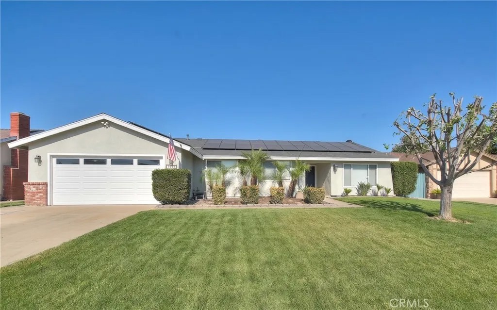 2939 S Pinehurst Court