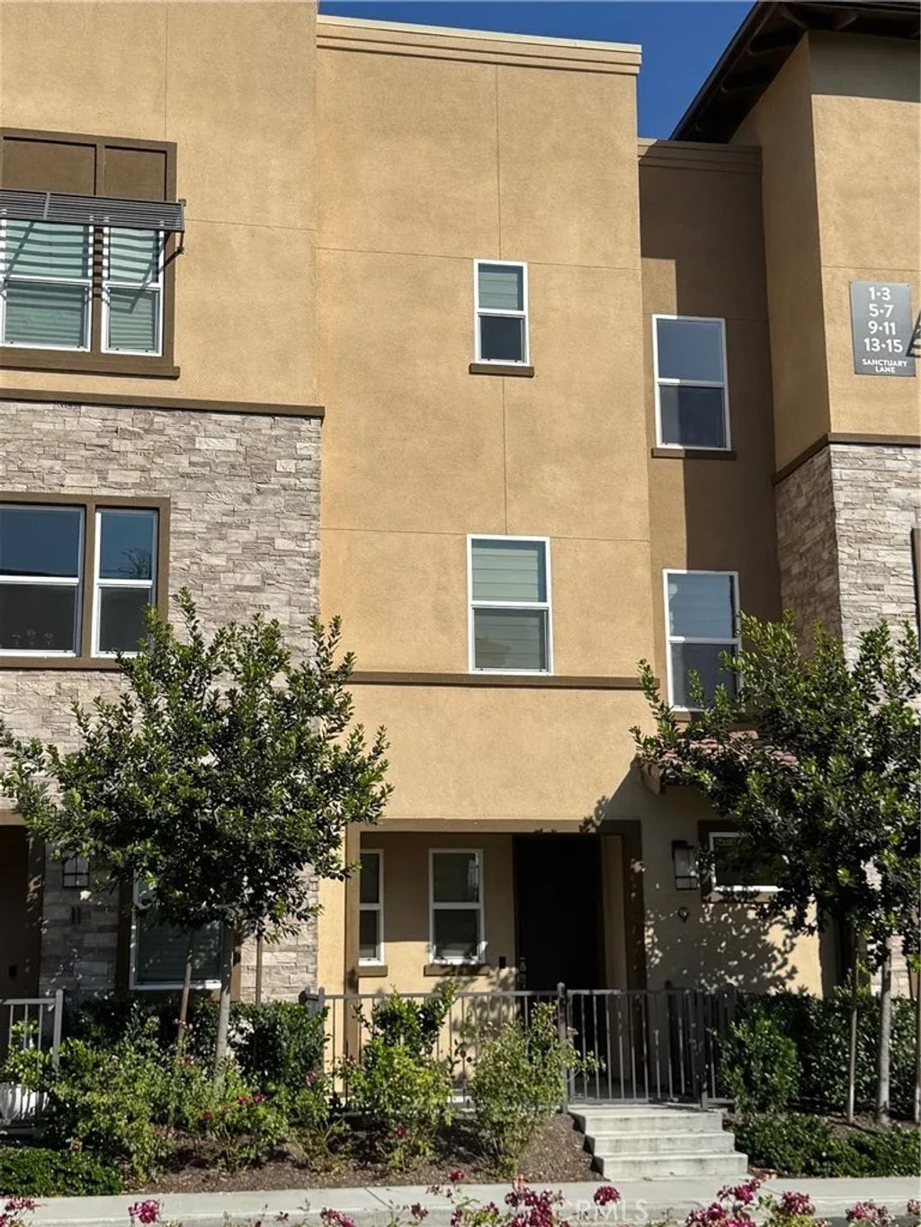 Photo of 9 Sanctuary Ln, Mission Viejo, CA 92692 (MLS # OC26093258)