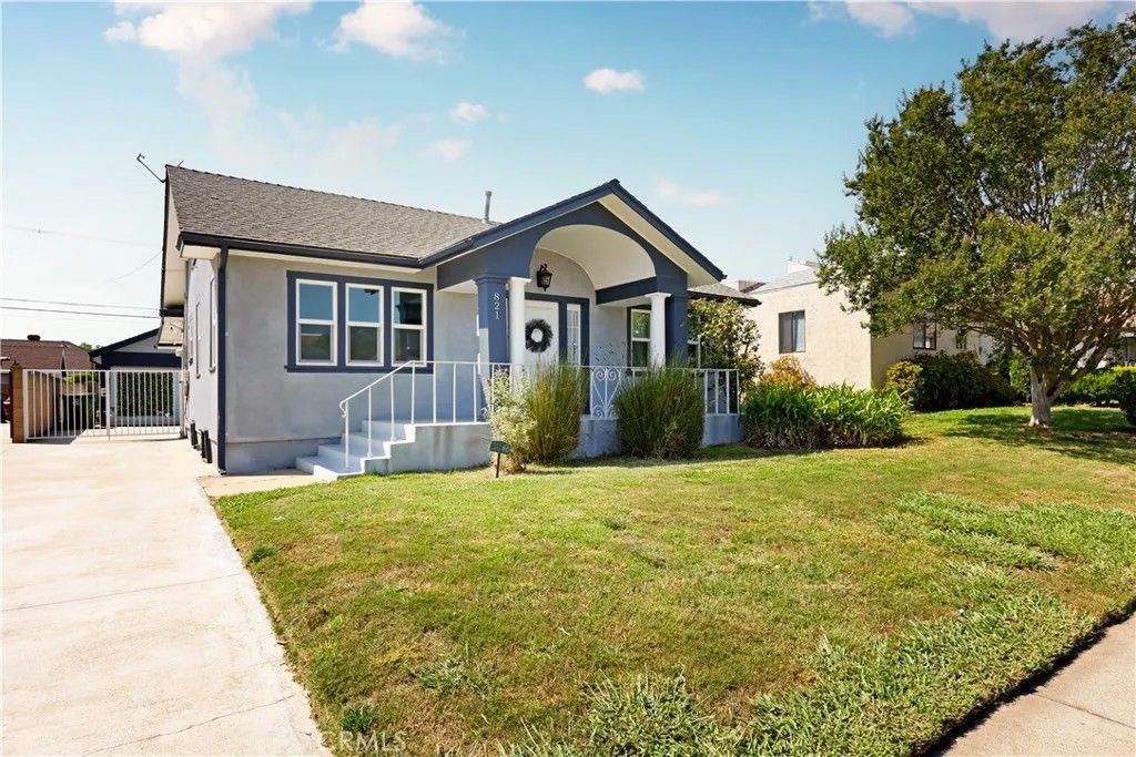 Photo of 821 N Atlantic Blvd, Alhambra, CA 91801 (MLS # DW26076959)