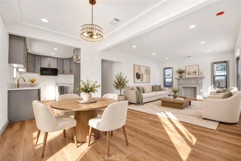 447 E 94th