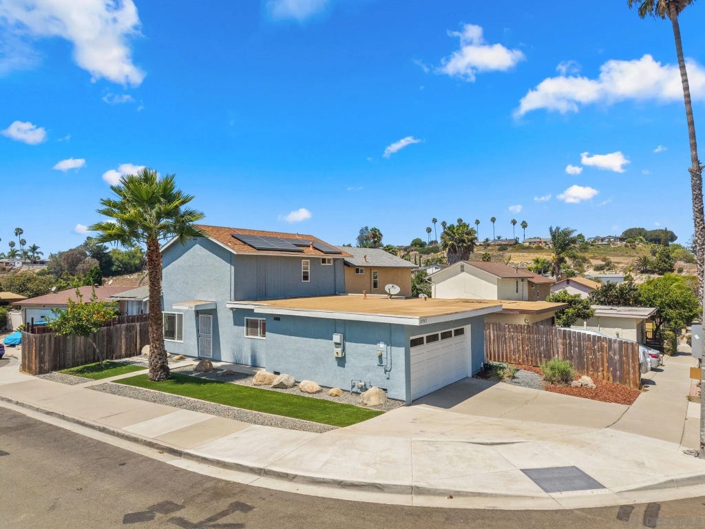 Photo of 2787 Thunder Dr, Oceanside, CA 92056 (MLS # 260020407)