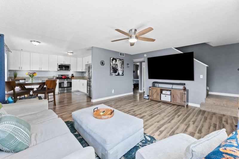 2787 Thunder Dr