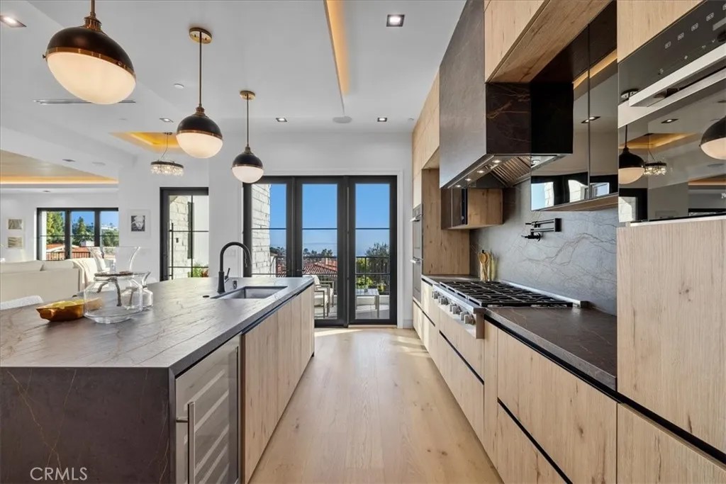 2532 Via Sanchez