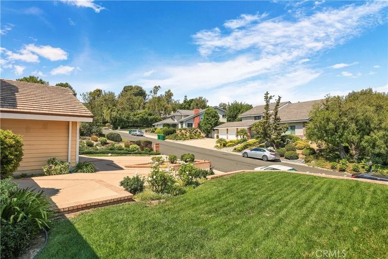 1782 Bridle Path