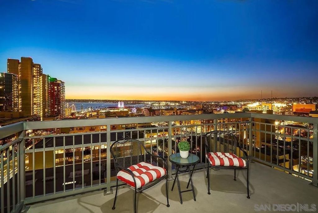 Photo of 300 W Beech St #1003, San Diego, CA 92101 (MLS # 260010741)