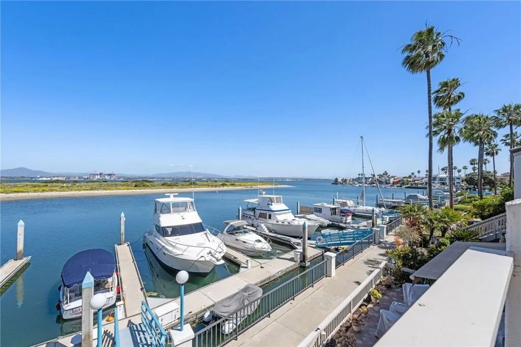 Photo of 6 Kingston Court, Coronado, CA 92118 (MLS # SW26019927)
