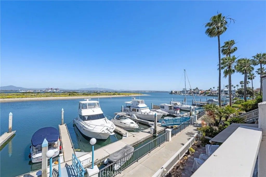 Photo of 6 Kingston Court, Coronado, CA 92118 (MLS # SW26019927)