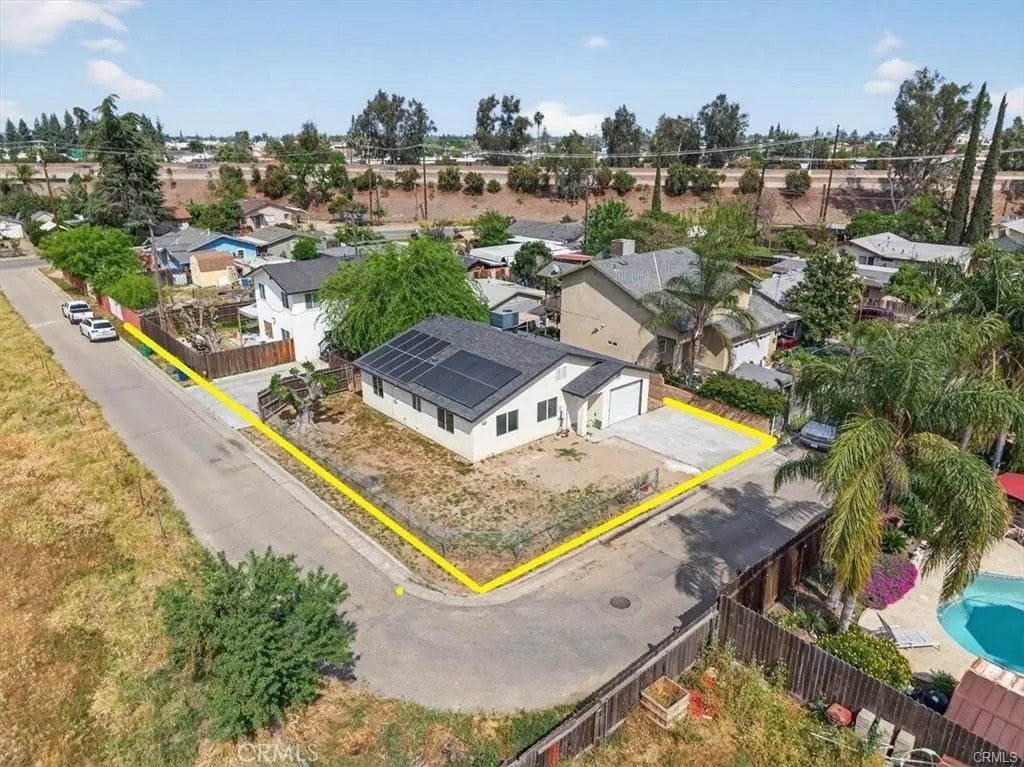 2546 Evergreen