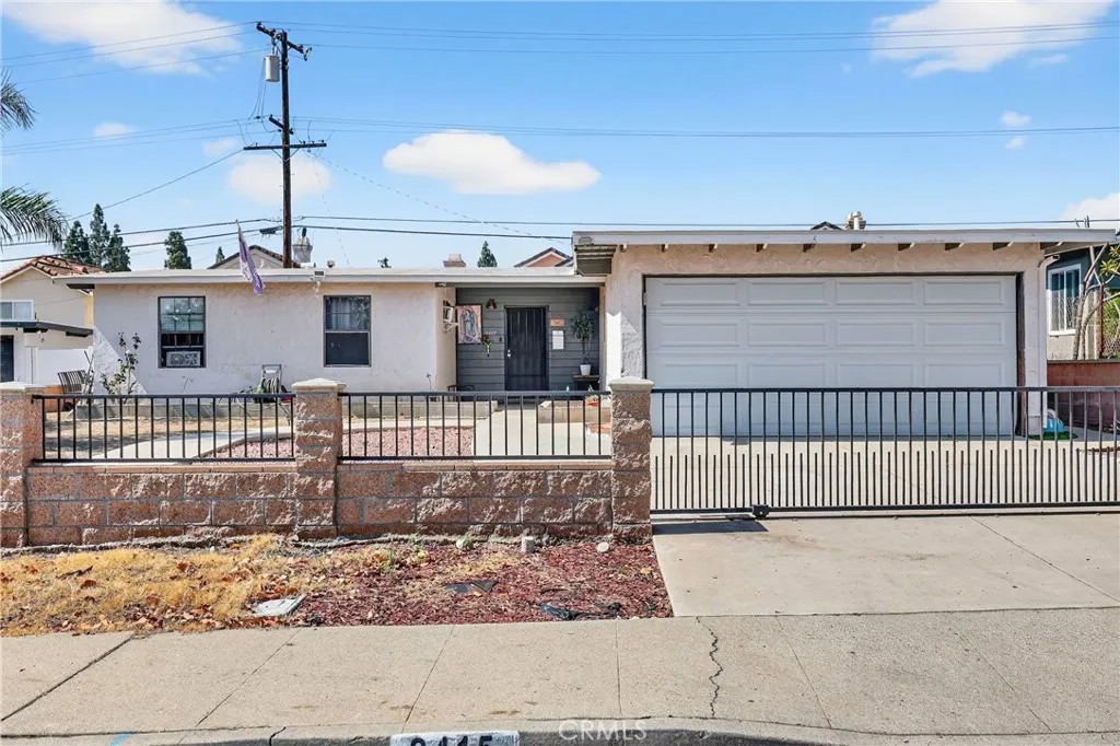 2415 Merrywood