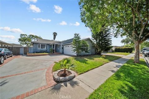 Photo of 816 Faysmith Avenue, Torrance, CA 90503 (MLS # SB26079415)