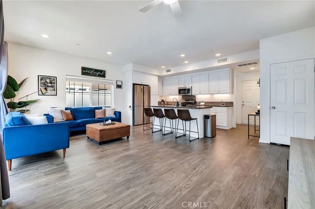 Photo of 13412 N Manzanillo Ln, Sylmar, CA 91342 (MLS # SR26068415)