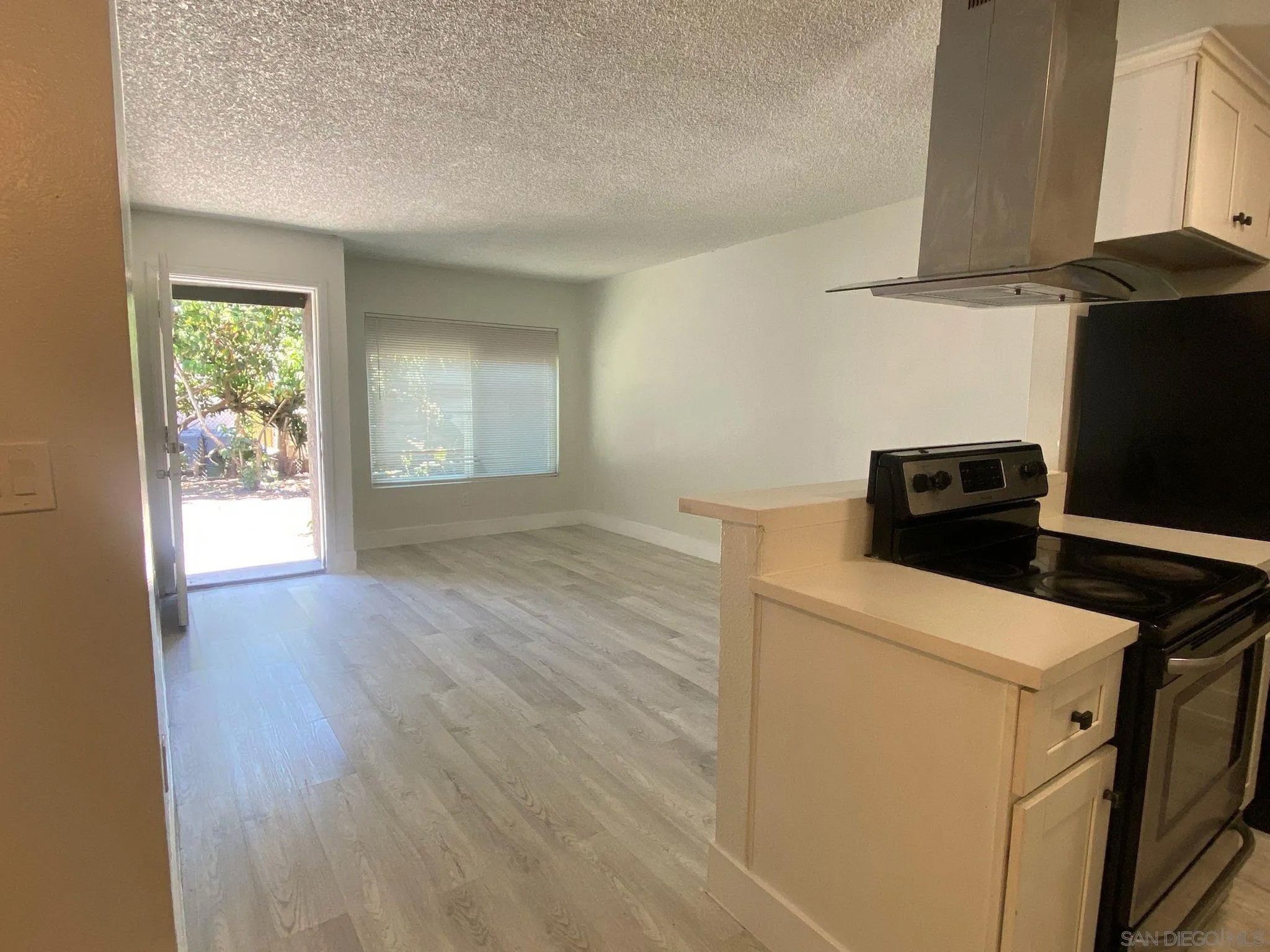 702 R Ave 6