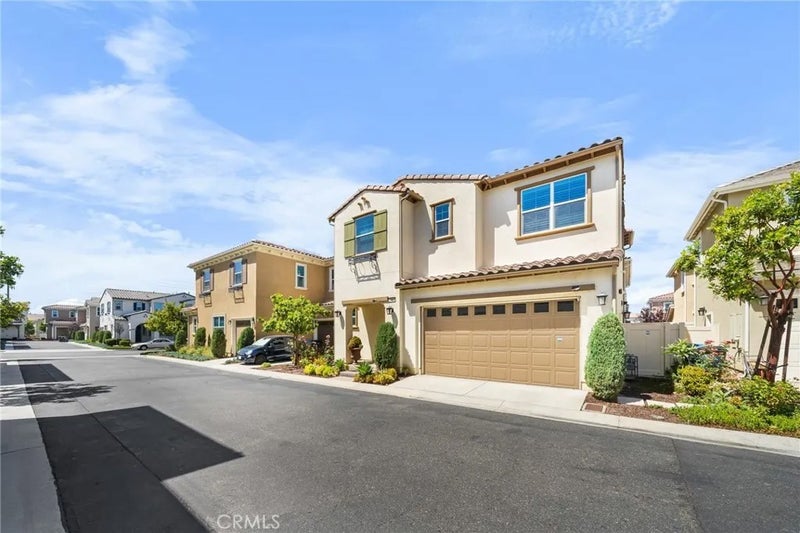 15849 Ellington Way