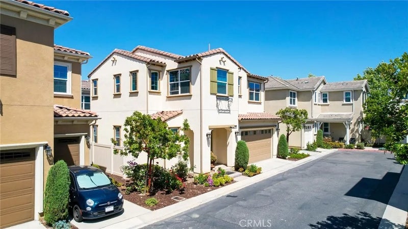 15849 Ellington Way