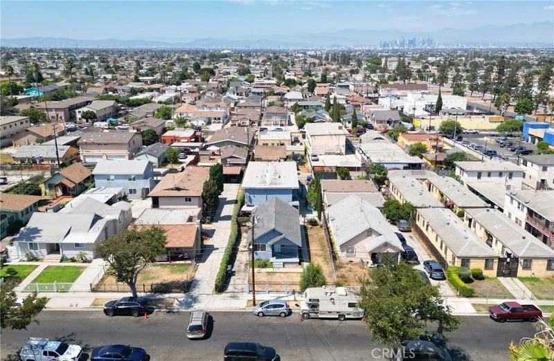 1035 W 107th