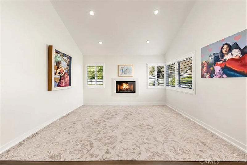 686 Dapple Gray Circle