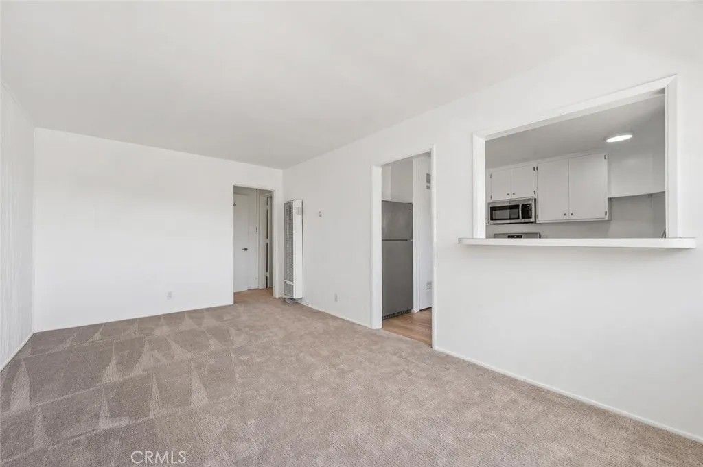 Photo of 350 Y Place #D, Laguna Beach, CA 92651 (MLS # LG26083910)