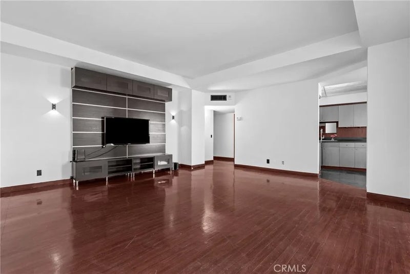 7250 Franklin Avenue 804