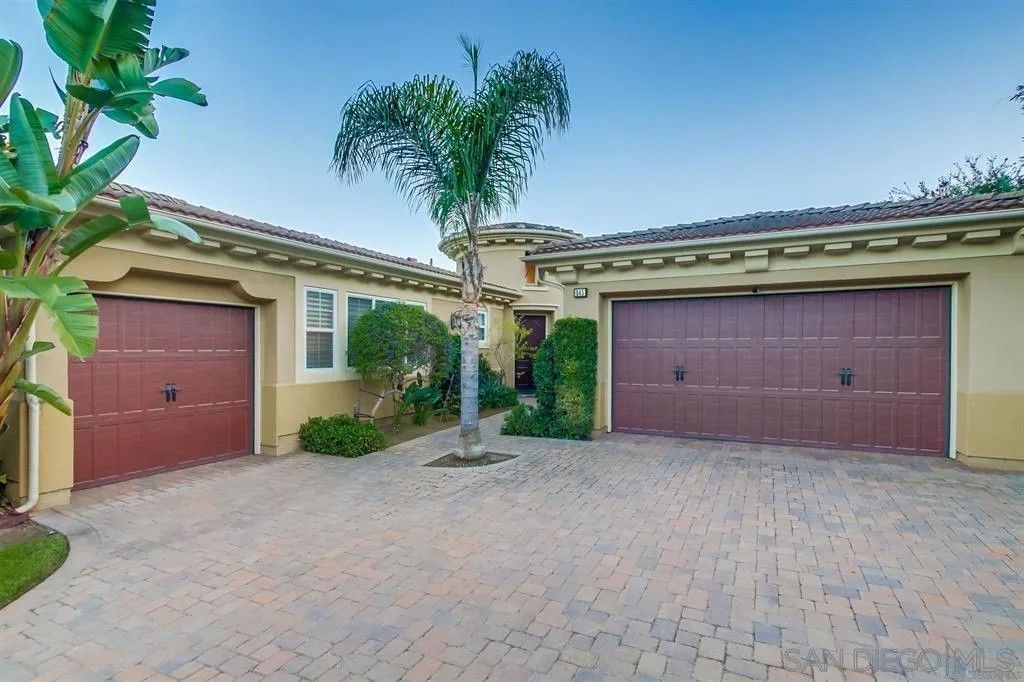 Photo of 545 Quail Pointe Lane, Encinitas, CA 92024 (MLS # 260006378)