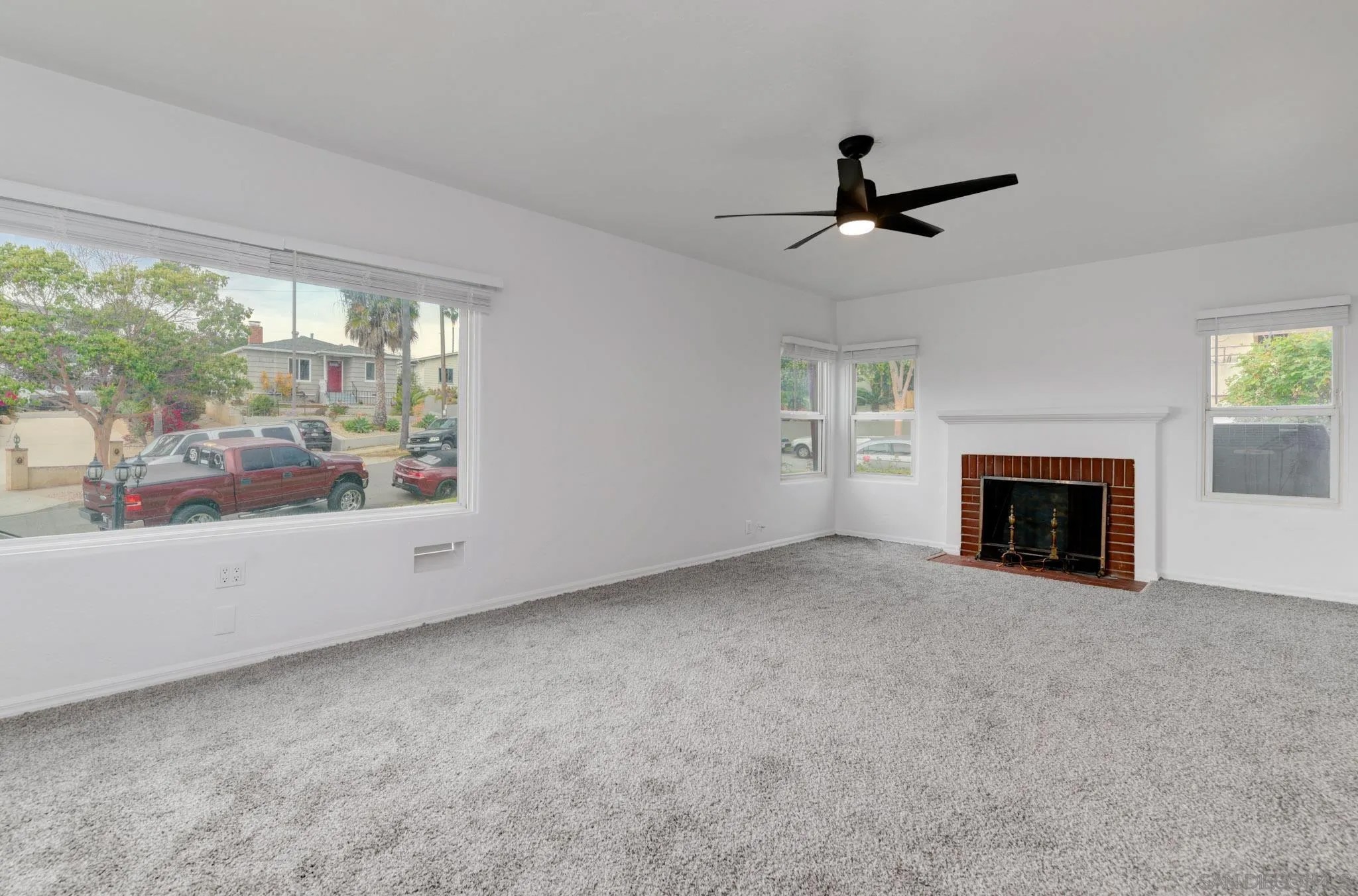 838 E 13th Street