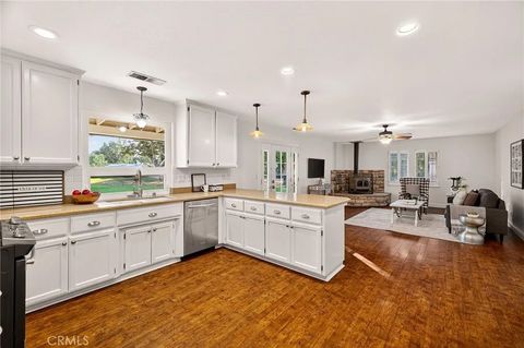 Tiny photo for 30 Lakoda Court, Chico, CA 95973 (MLS # SN25246230)
