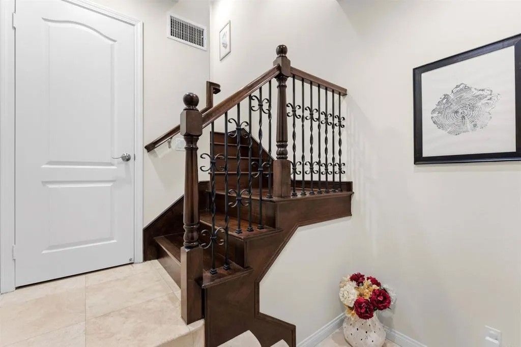 Photo of 4546 Cove Dr, Carlsbad, CA 92008 (MLS # NDP2603386)