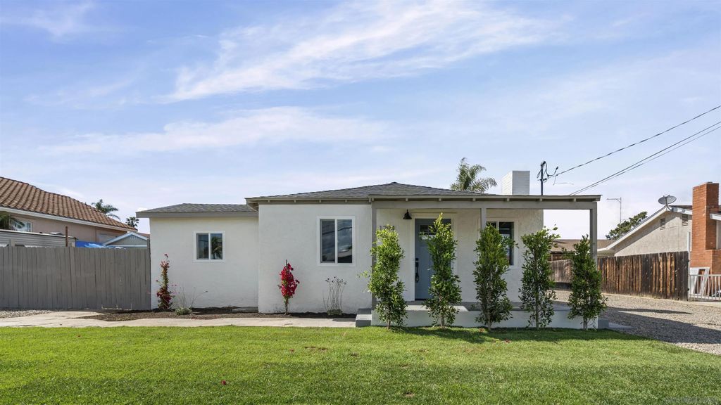 Photo of 1294 E Mission Ave, Escondido, CA 92027 (MLS # 260011038)